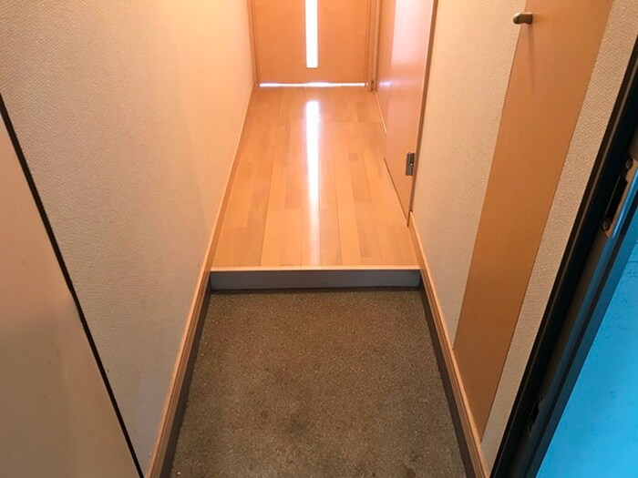 物件内観写真20　(玄関)
