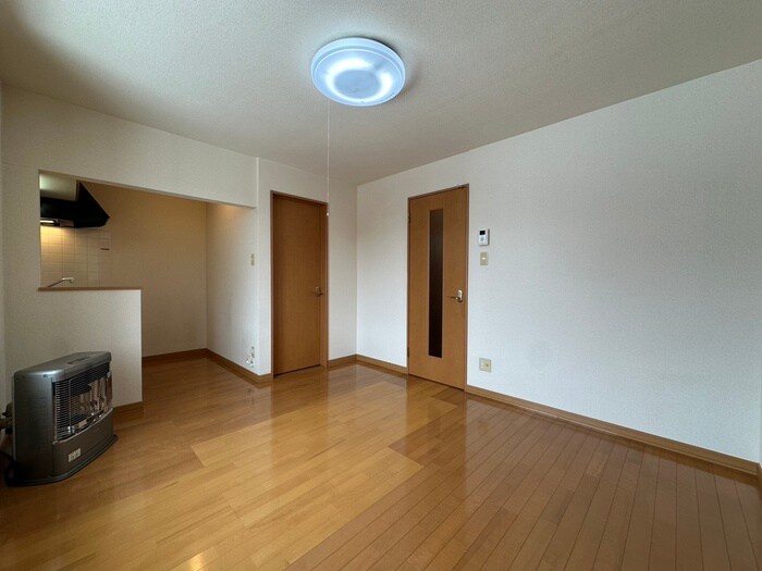 物件内観写真4　(居室)