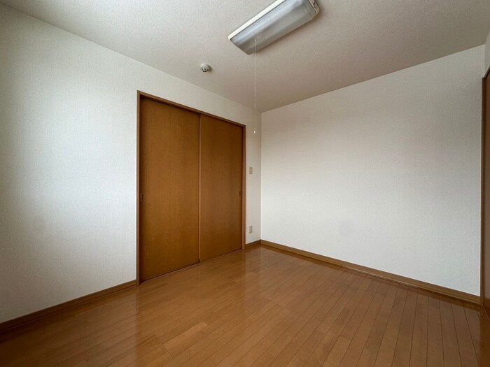物件内観写真13　(居室)