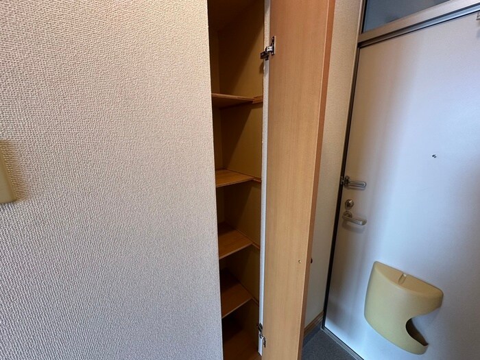 物件内観写真17　(靴箱)