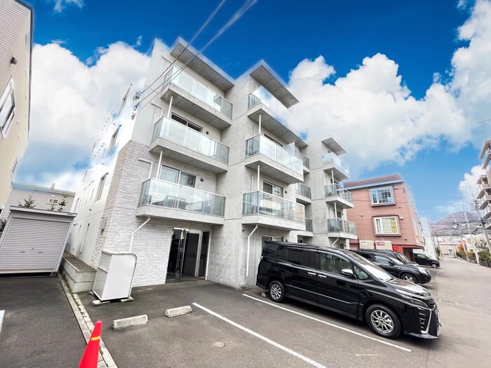 物件外観写真1　(外観写真)