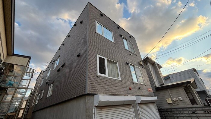 物件外観写真1　(外観写真)