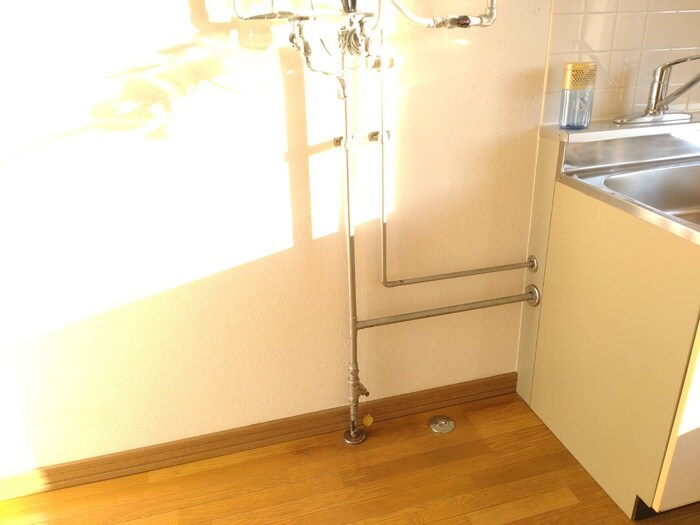 物件内観写真18　(洗濯機置場)