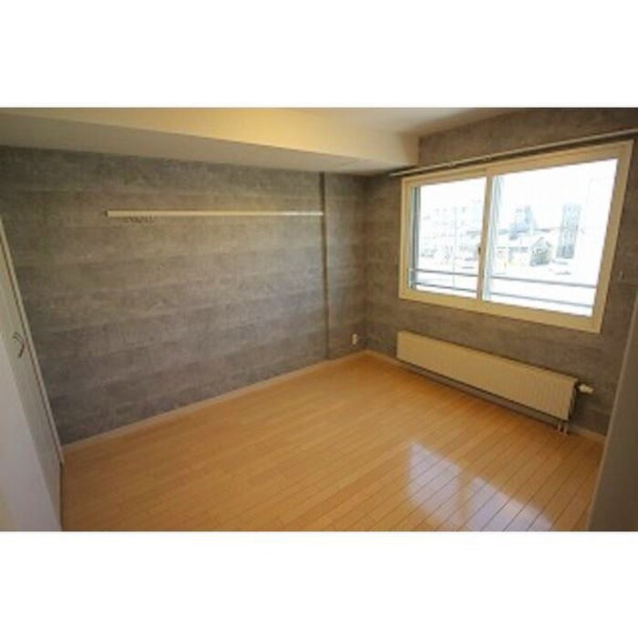 物件内観写真4　(居室)