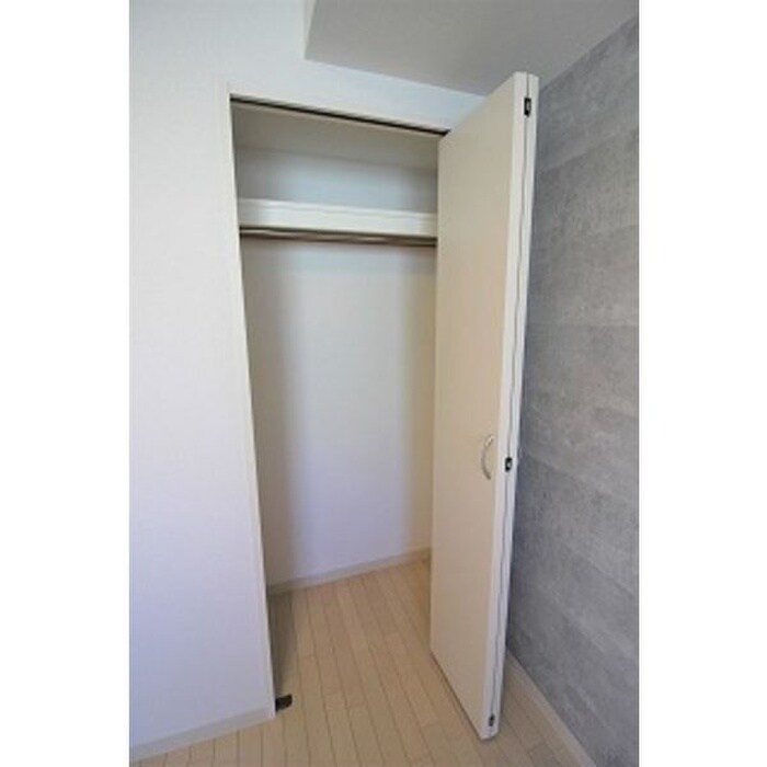 物件内観写真5　(収納)