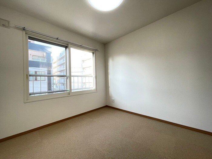 物件内観写真22　(居室)