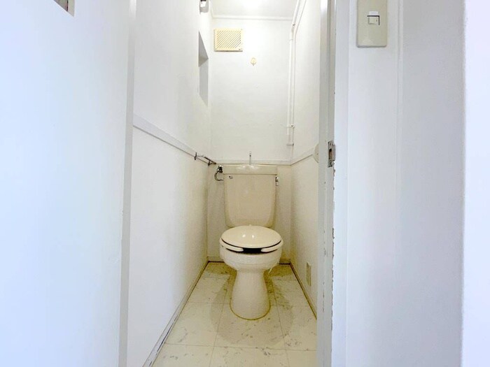 物件内観写真15　(トイレ)