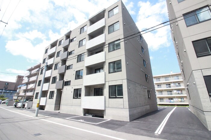 物件外観写真3　(外観写真)