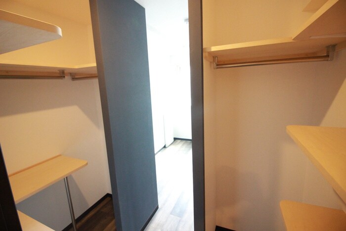 物件内観写真12　(収納)