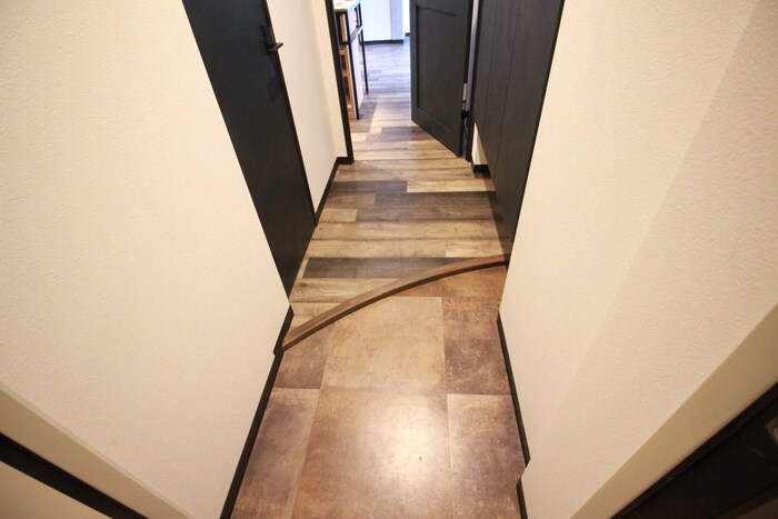 物件内観写真22　(玄関)