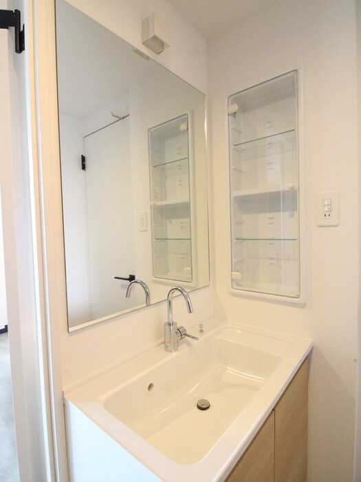 物件内観写真13　(洗面)