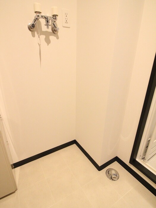 物件内観写真20　(洗濯機置場)