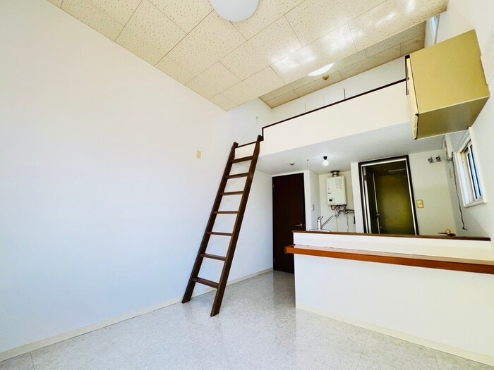 物件内観写真8　(居室)