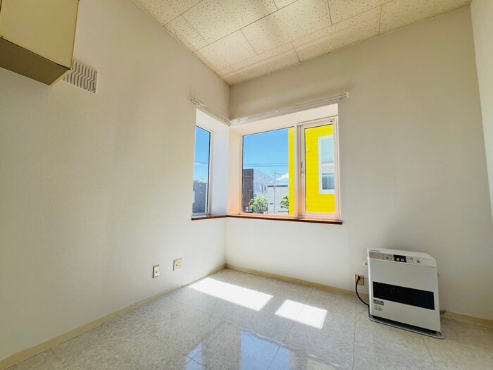 物件内観写真10　(居室)