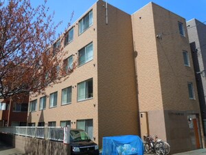 エステラ二十四軒Ａ舘外観写真