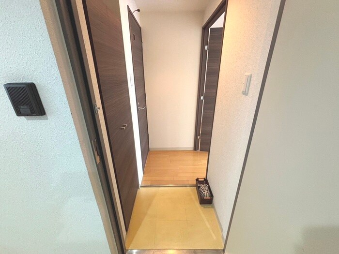 物件内観写真17　(玄関)
