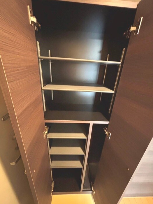 物件内観写真18　(靴箱)