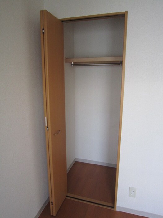 物件内観写真11　(収納)