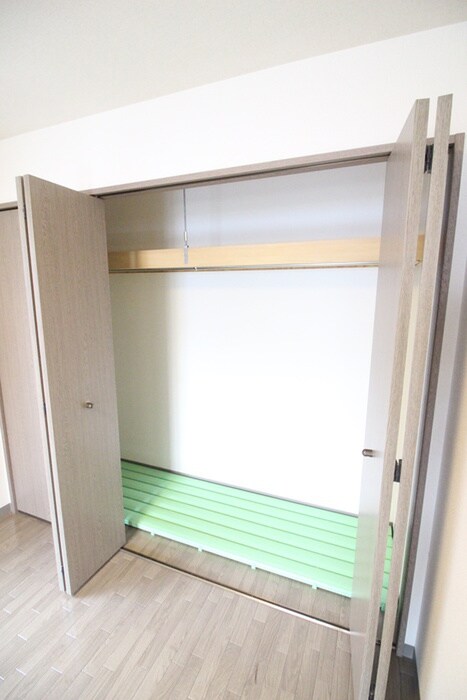 物件内観写真13　(収納)