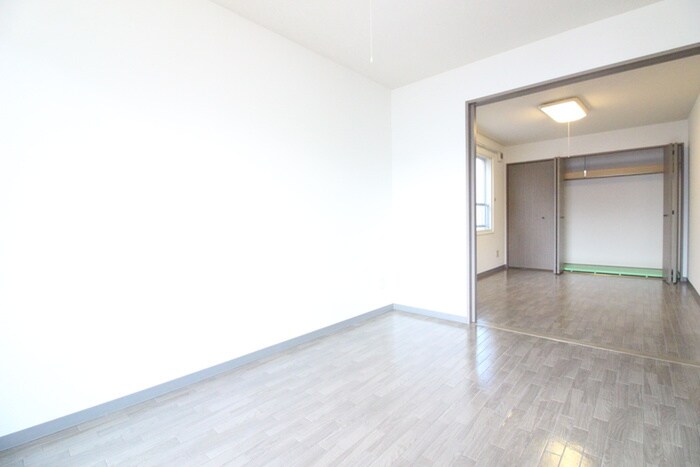 物件内観写真21　(居室)