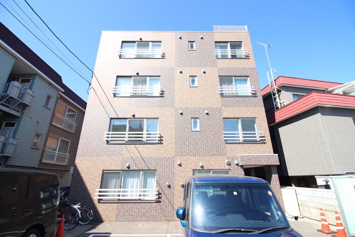 物件外観写真3　(外観写真)