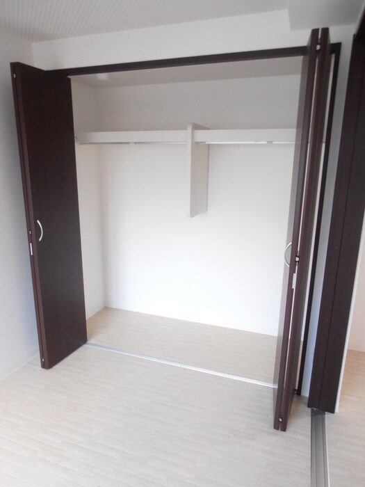 物件内観写真7　(収納)
