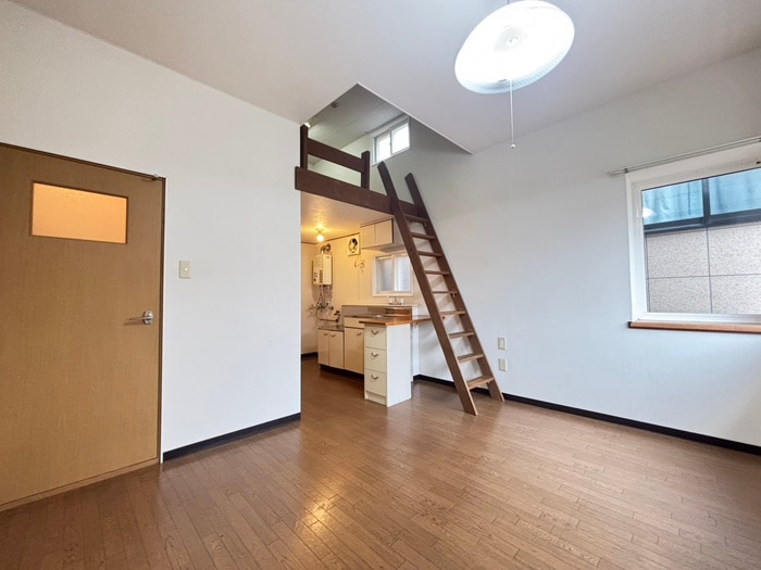 物件内観写真8　(居室)