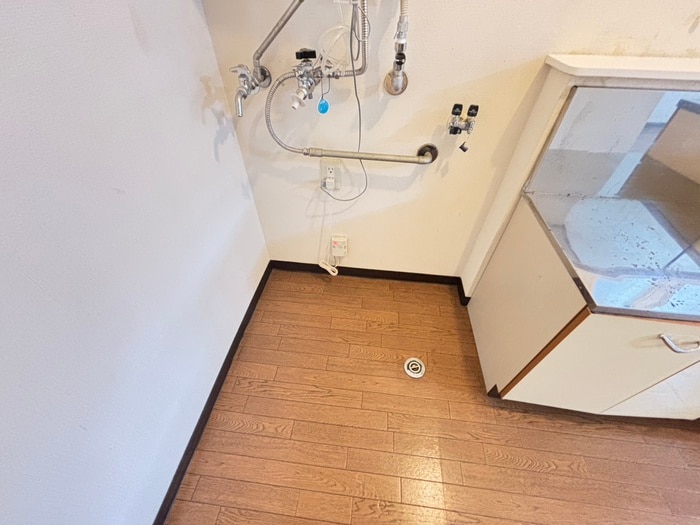 物件内観写真18　(洗濯機置場)