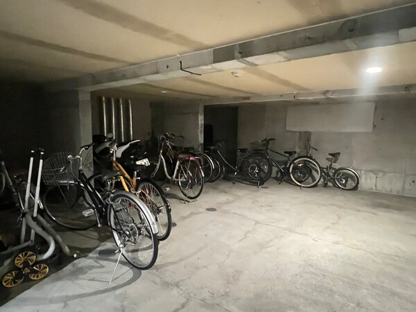 駐輪場