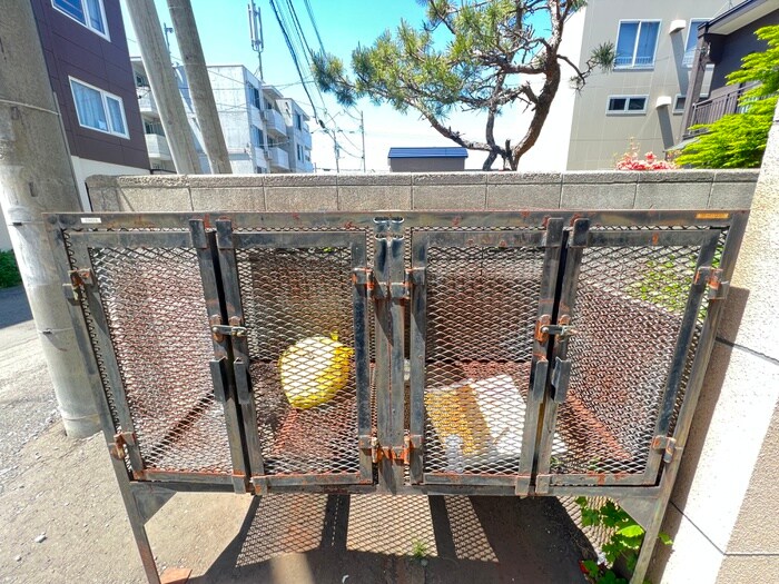 物件外観写真6　(建物設備)