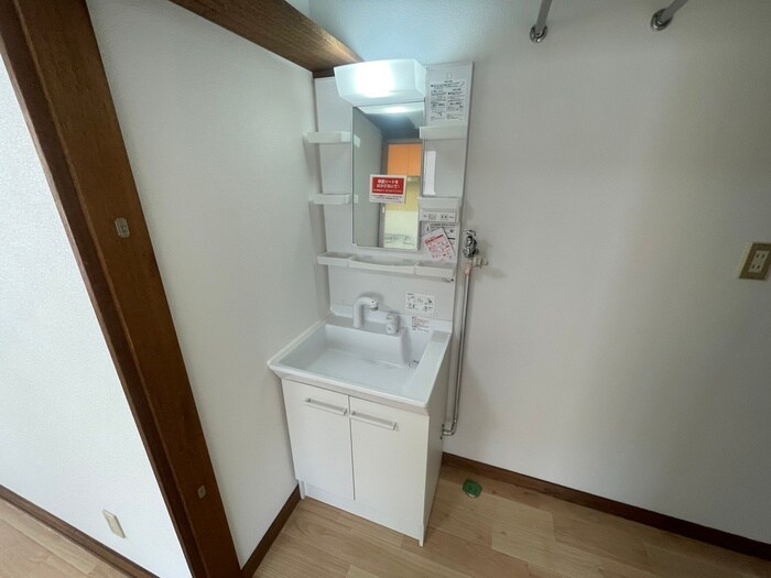物件内観写真10　(洗面)