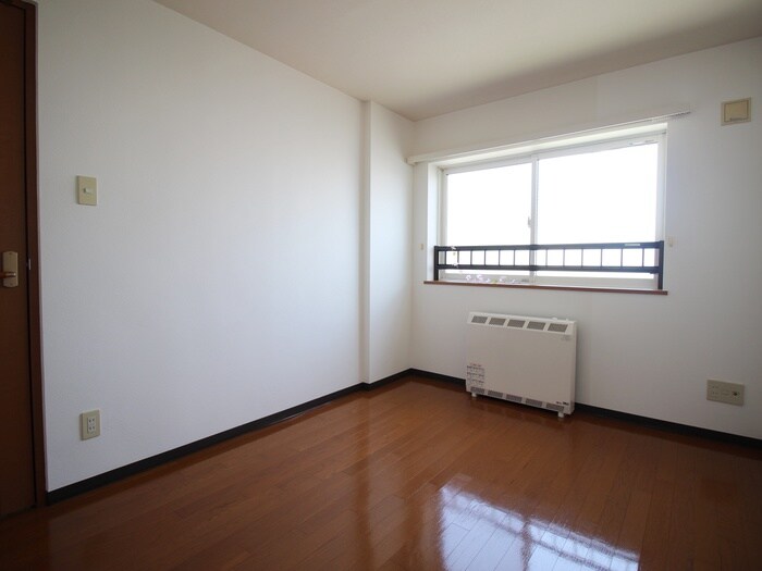 物件内観写真10　(居室)