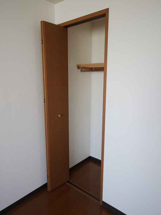 物件内観写真12　(収納)