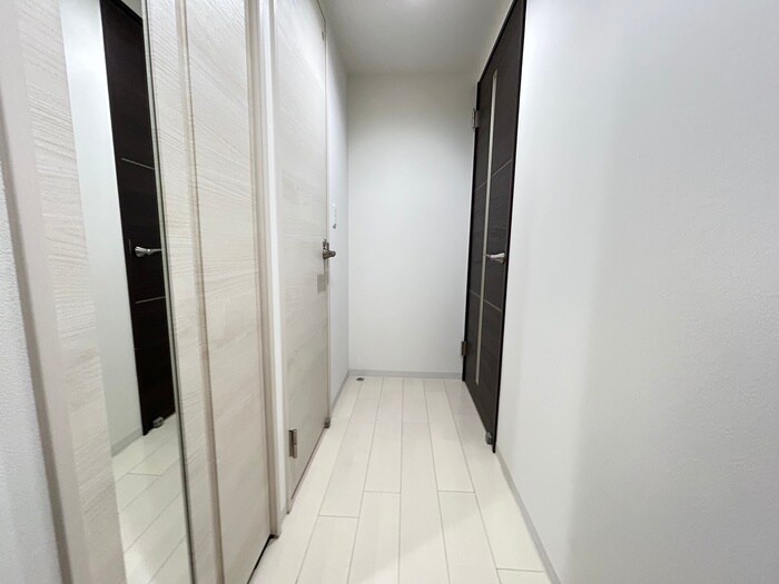 物件内観写真16　(廊下)