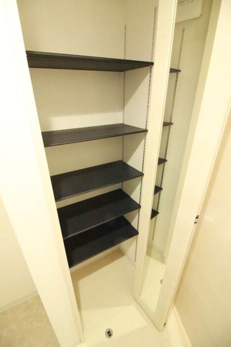 物件内観写真17　(靴箱)