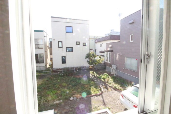 物件内観写真22　(室内からの展望)