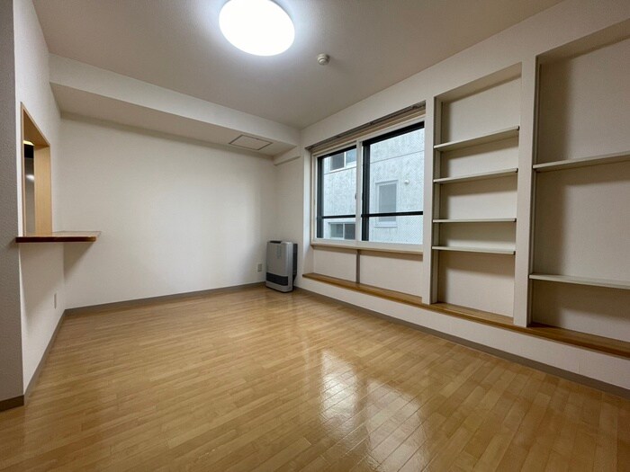 物件内観写真10　(居室)