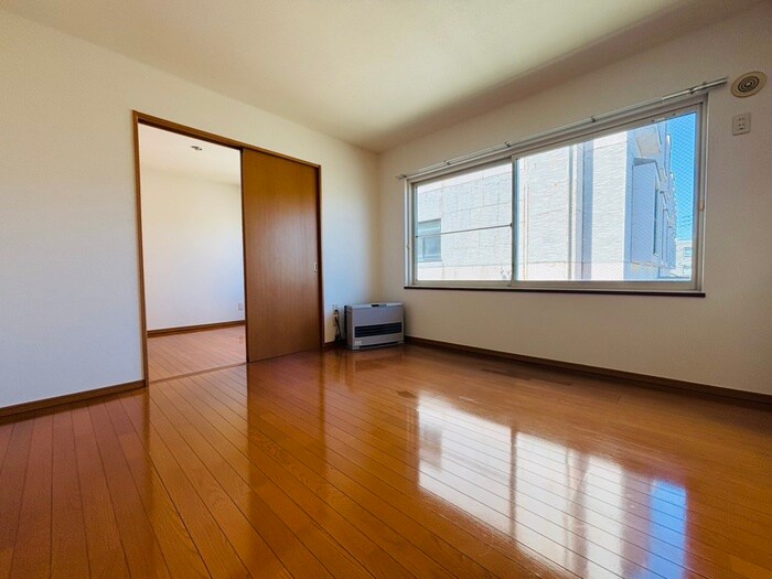 物件内観写真10　(居室)