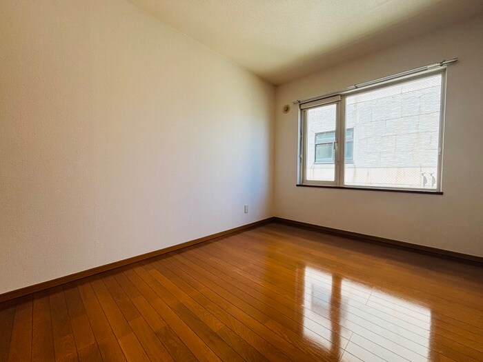 物件内観写真11　(居室)