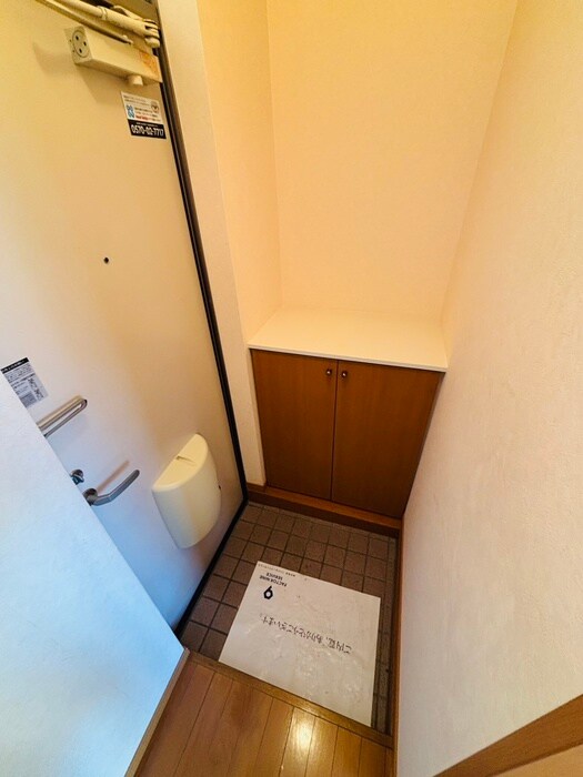 物件内観写真20　(玄関)