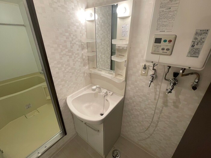 物件内観写真14　(洗面)