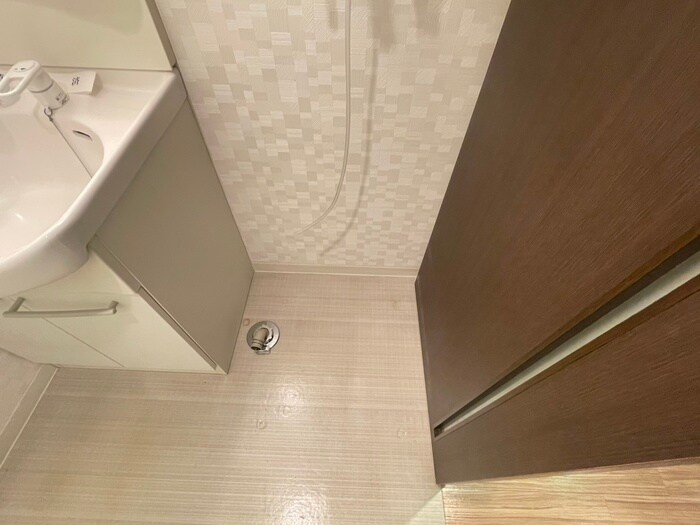 物件内観写真15　(洗濯機置場)