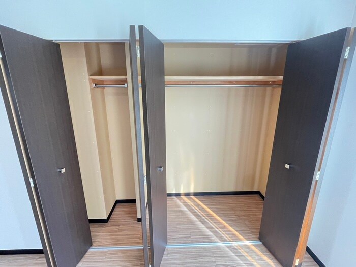 物件内観写真18　(収納)