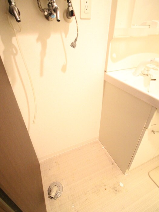 物件内観写真20　(洗濯機置場)