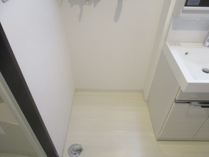 物件内観写真17　(洗濯機置場)