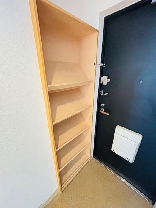 物件内観写真17　(靴箱)