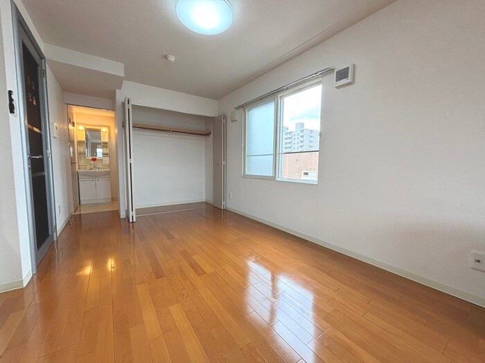 物件内観写真10　(居室)