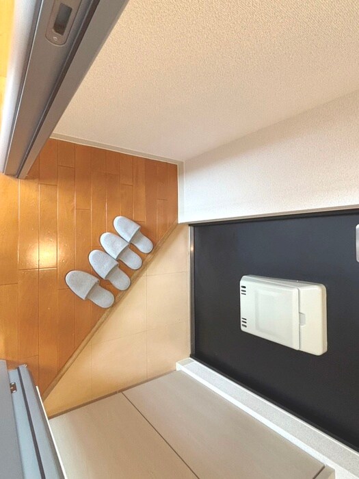 物件内観写真18　(玄関)