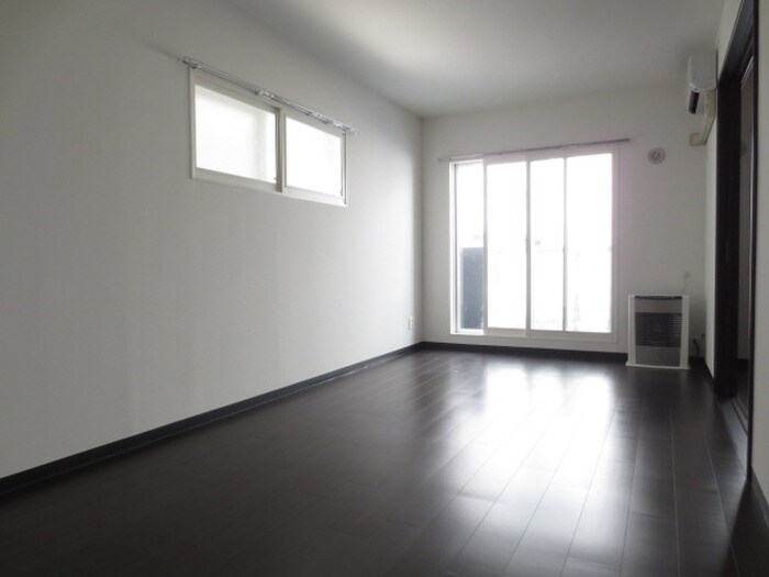 物件内観写真4　(居室)