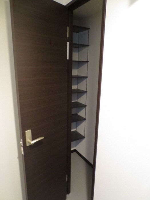 物件内観写真12　(靴箱)